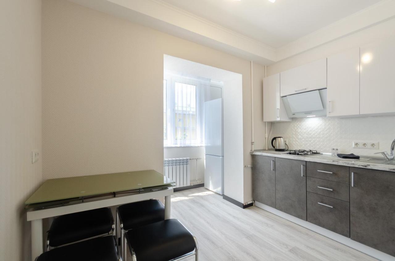 Artal Apartment On Obolonskyi Avenue 16 Kyjev Exteriér fotografie