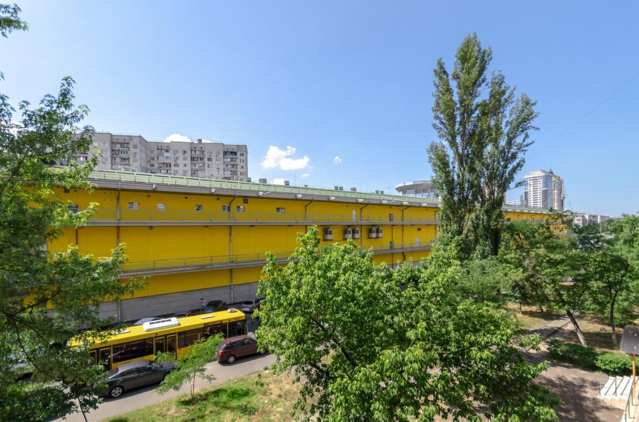 Artal Apartment On Obolonskyi Avenue 16 Kyjev Exteriér fotografie