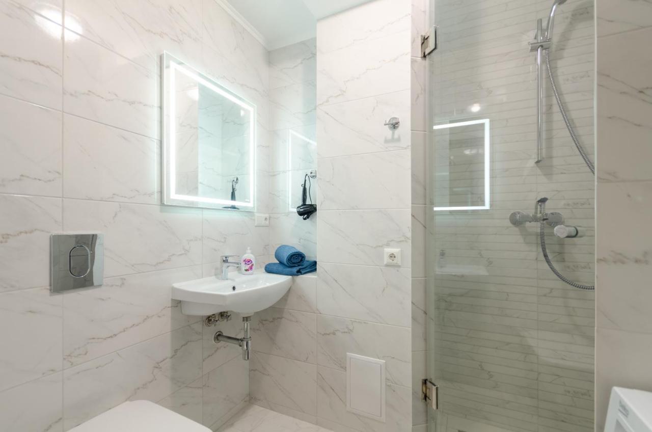 Artal Apartment On Obolonskyi Avenue 16 Kyjev Exteriér fotografie